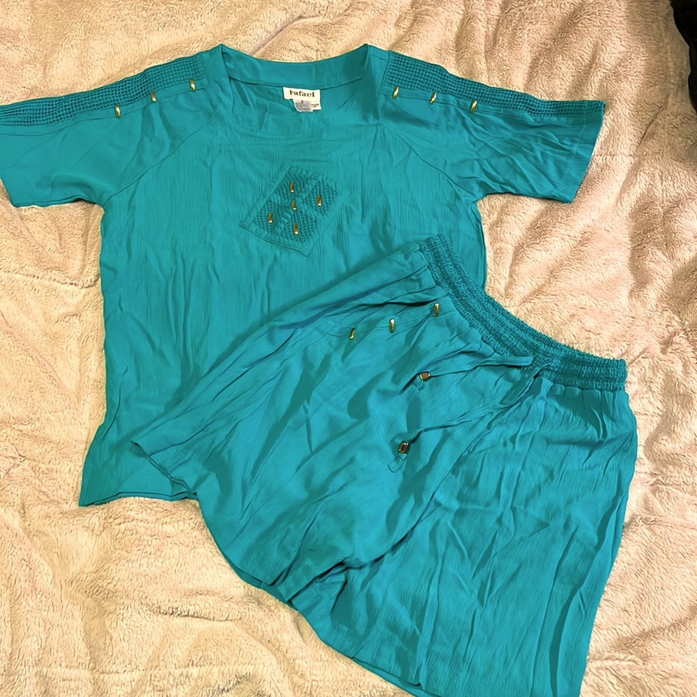Rafael 2 piece green short set
